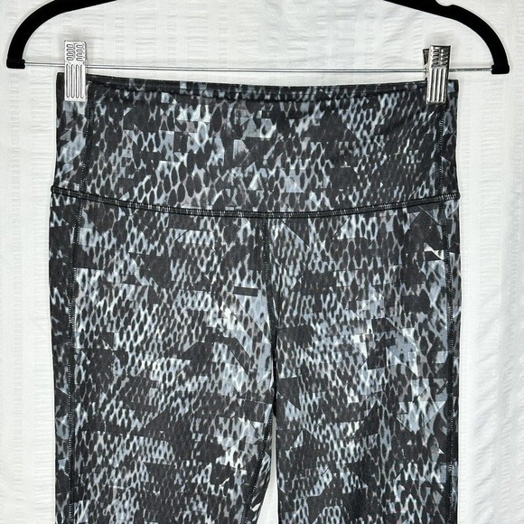 Athleta Leggings Womens Small Black Snakeprint Mid Rise Workout Gym - Picture 2 of 12